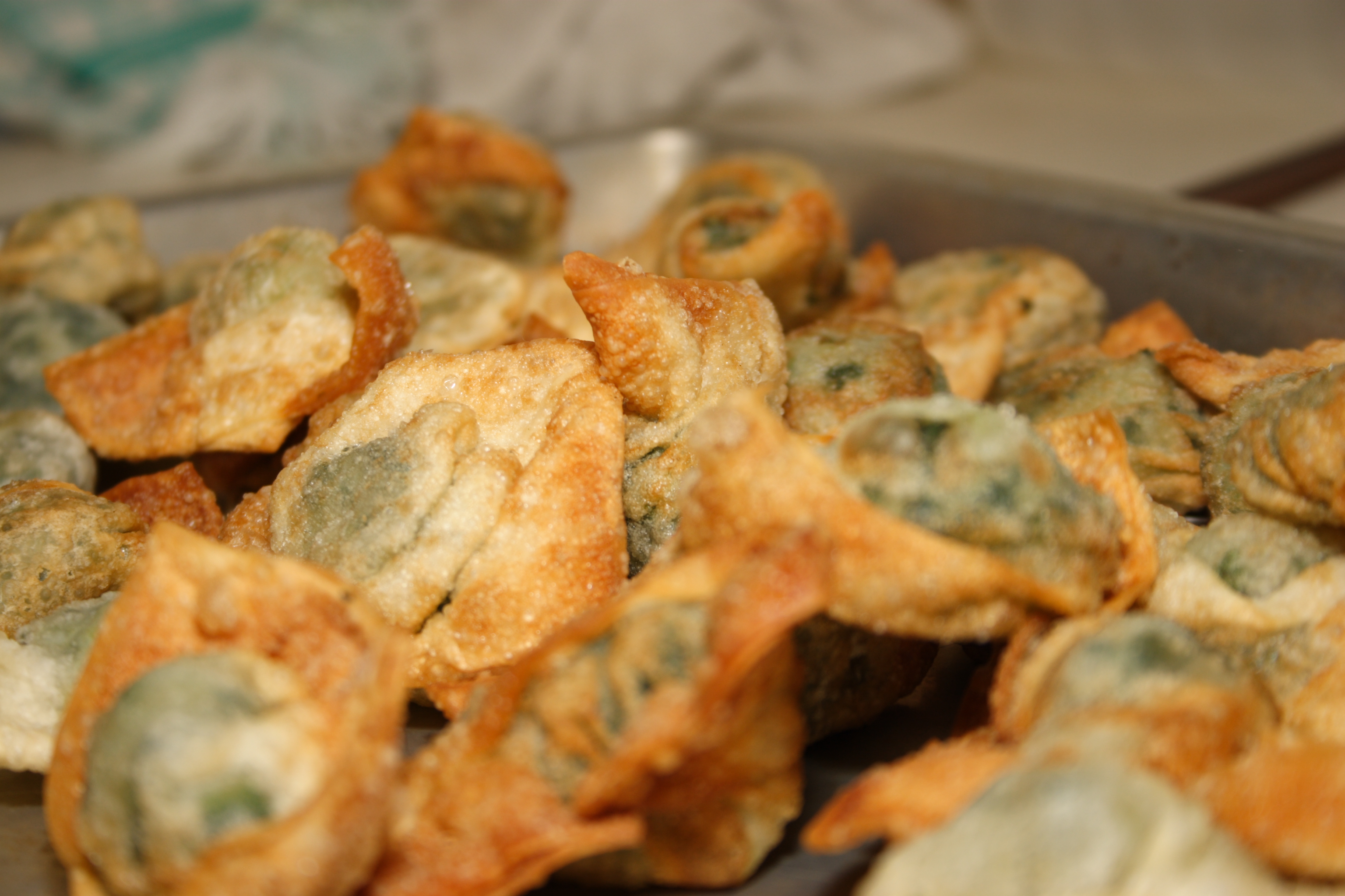 Spinach Wontons (Deep Fried)
