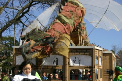 Menacing <small>(&copy;Geraldine Diaz)</small>